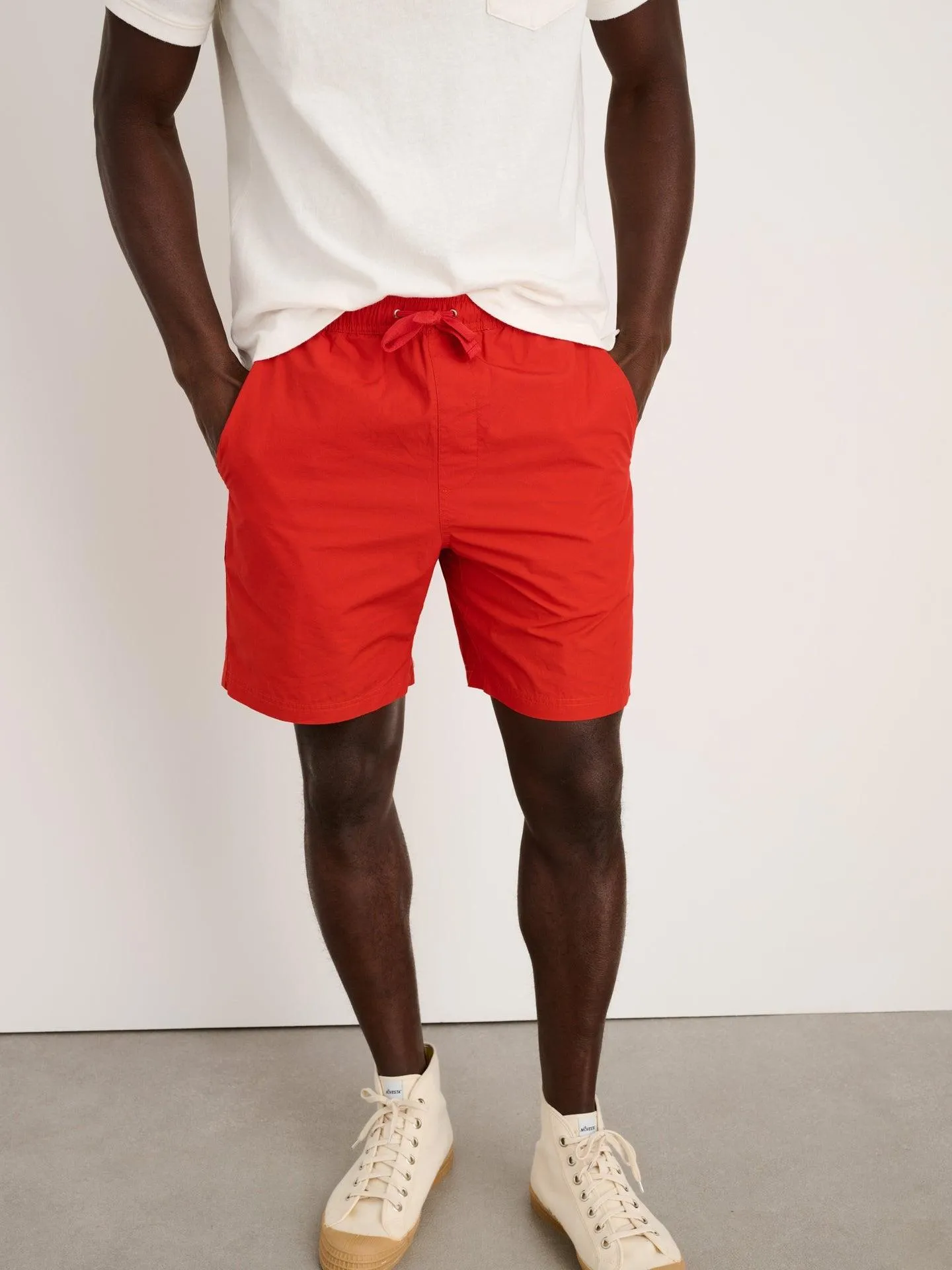 Alex Mill - Saturday Shorts in Japanese Poplin - Red/Navy