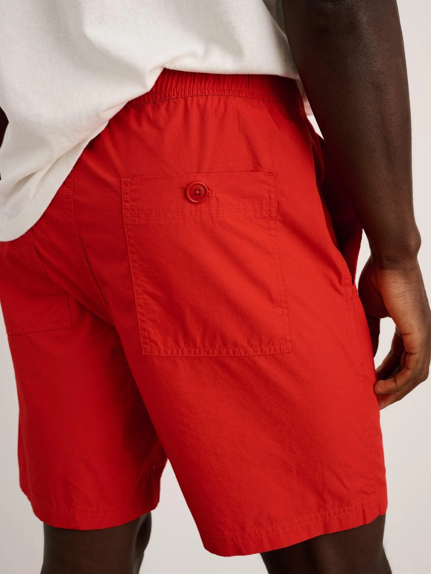 Alex Mill - Saturday Shorts in Japanese Poplin - Red/Navy