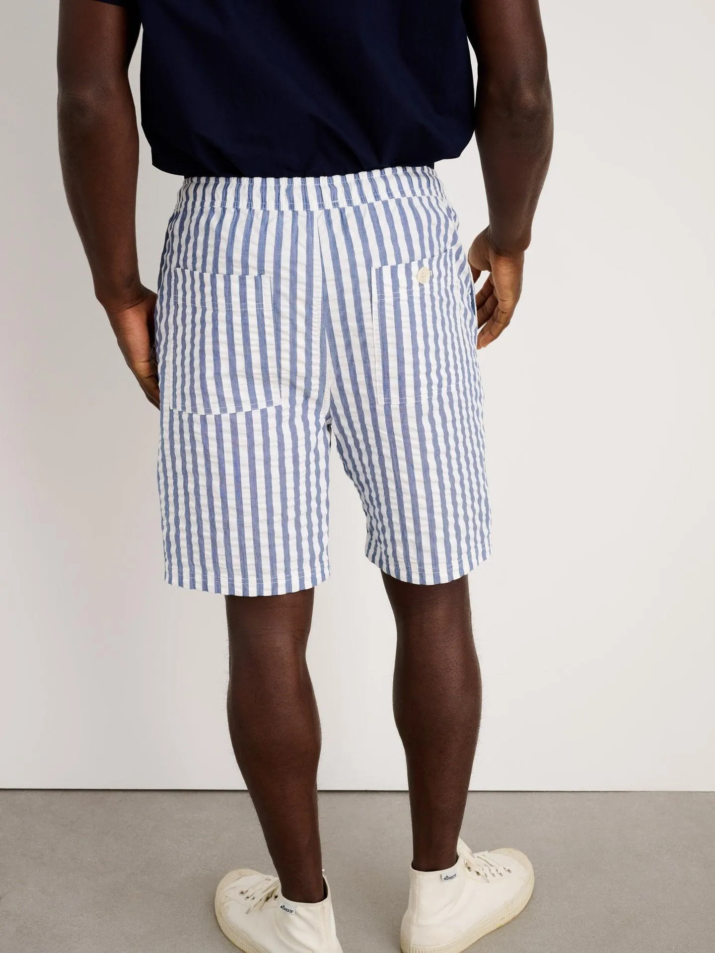 Alex Mill - Saturday Shorts in Stripe Seersucker