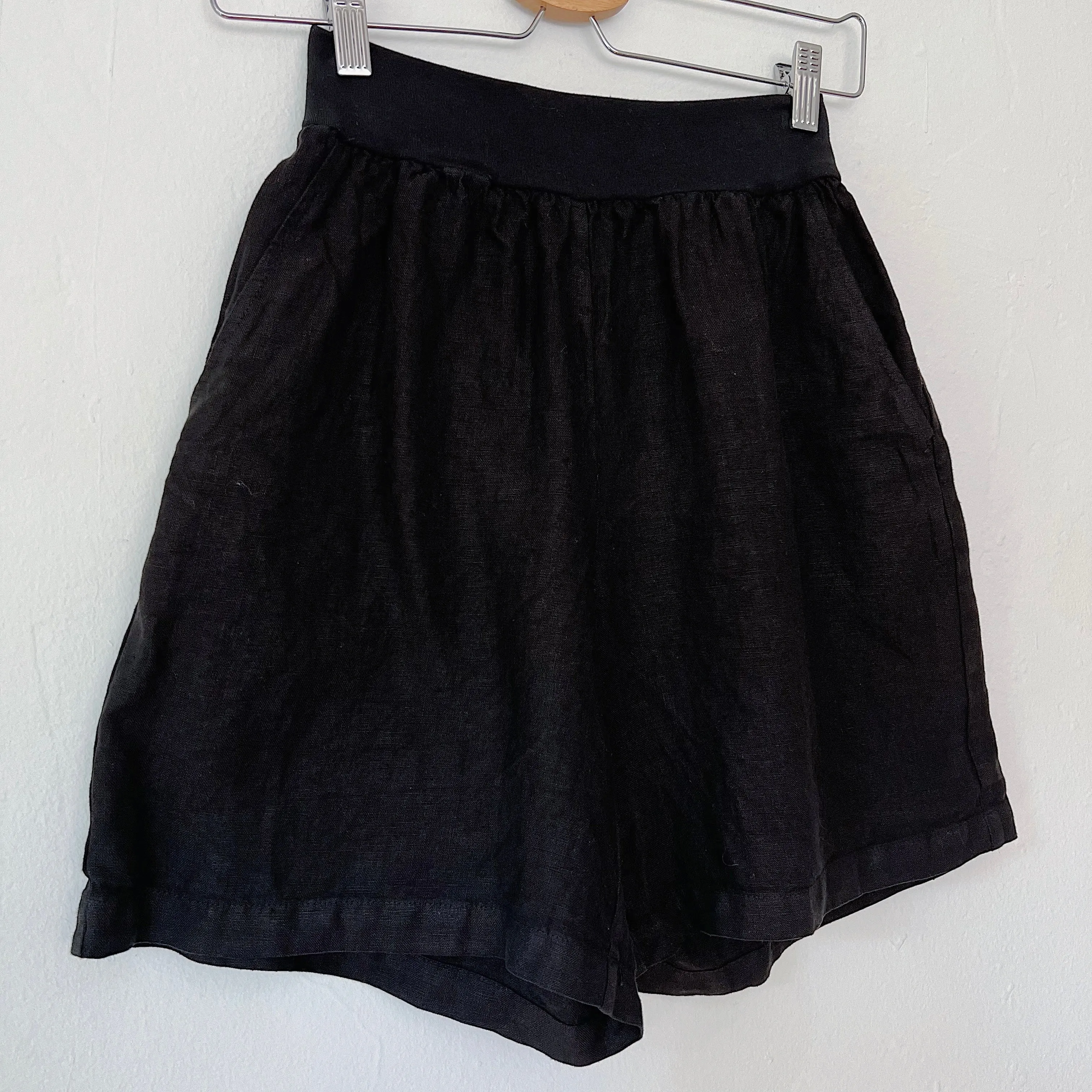 Cut Loose | Linen Shorts in Black