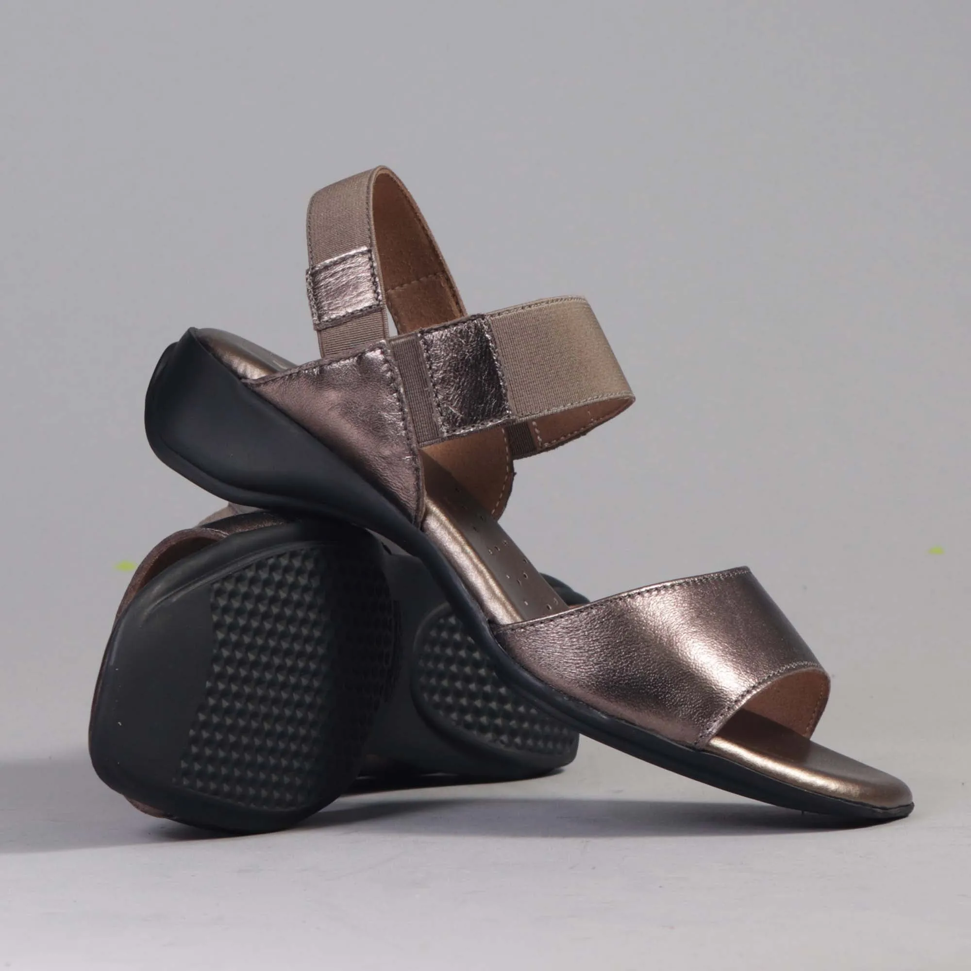 Elasticated Slingback Sandal in Lead - 12550