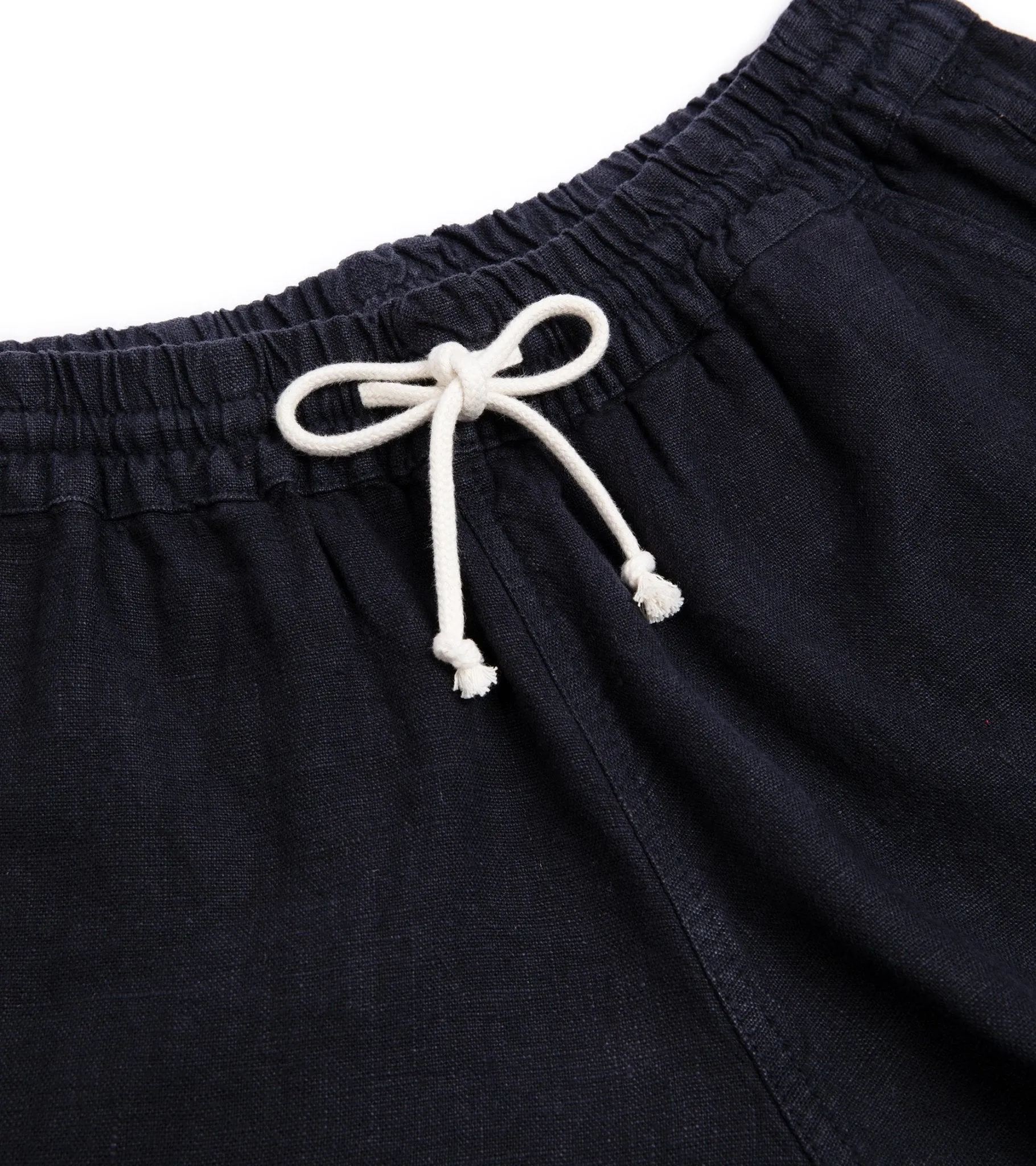 La Paz Pestena Linen Shorts: Dark Navy