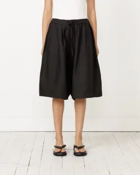 Linen Maxi Bermuda in Black