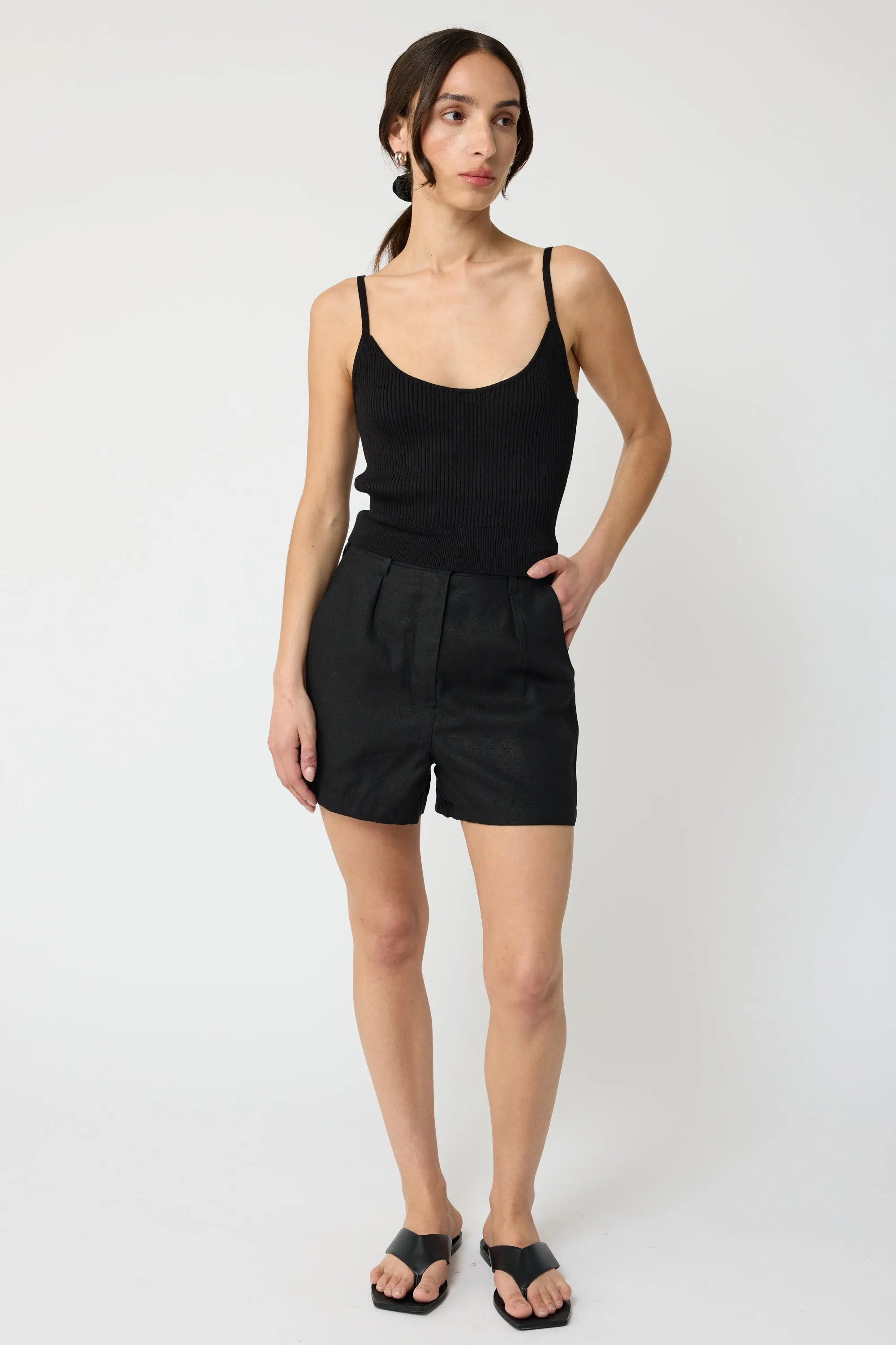 Linen Pleated Shorts