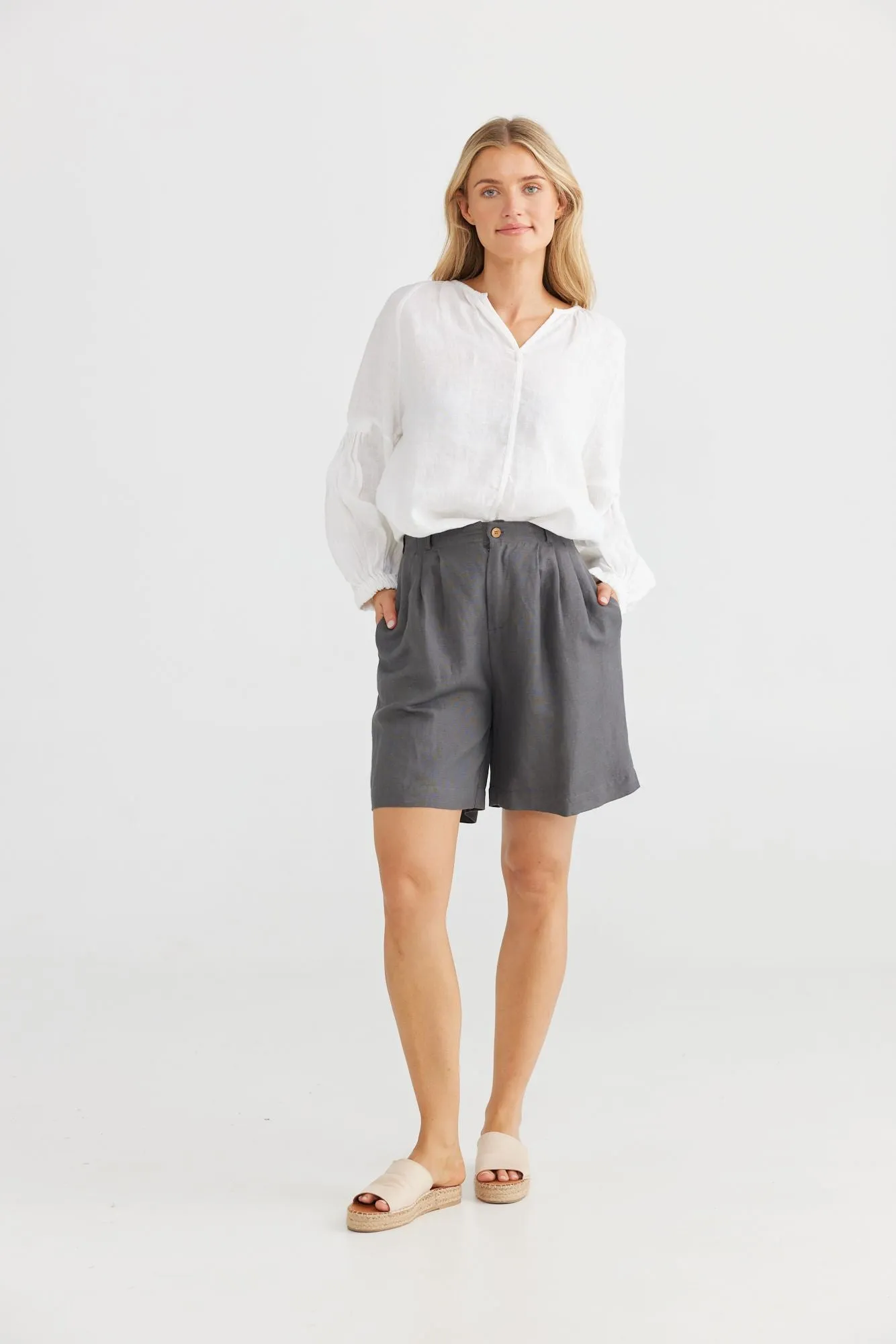 Mandalay Shorts (Charcoal)