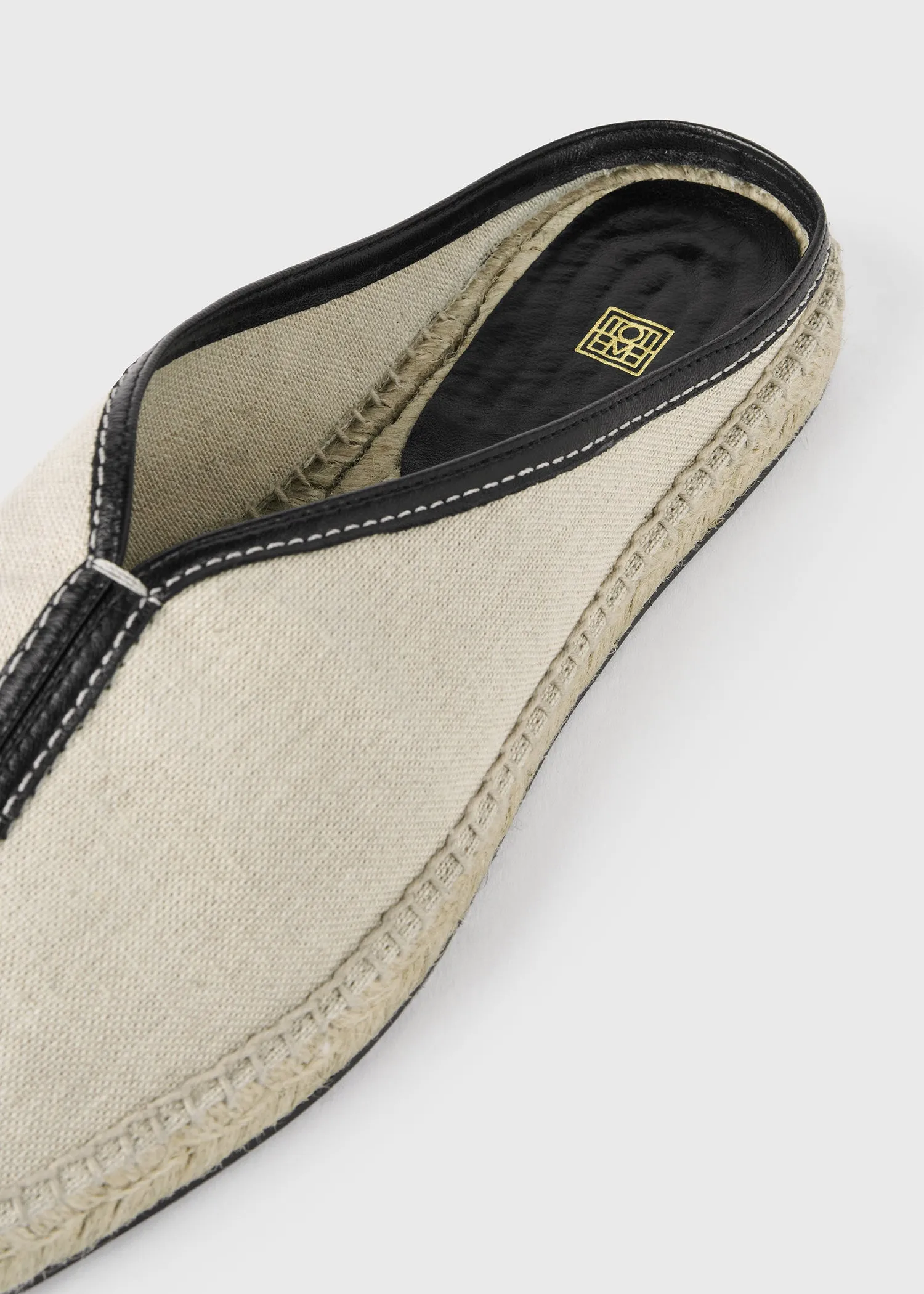 The Espadrille Slipper ecru/black