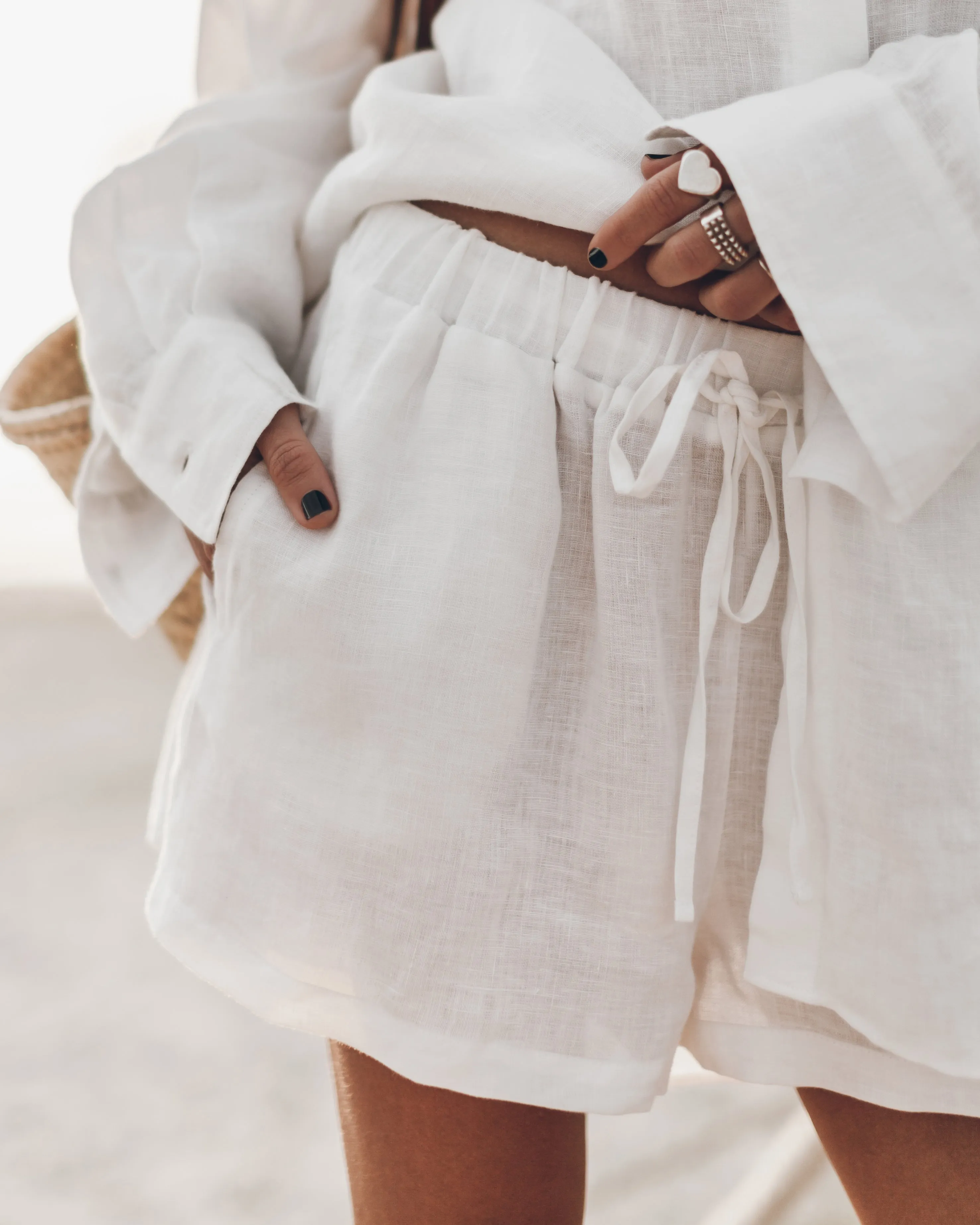 The White Linen Shorts